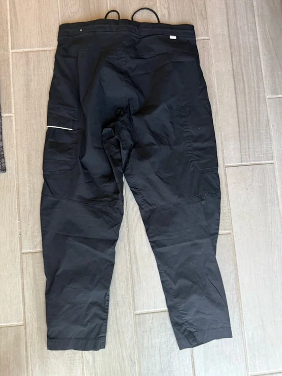 Nike Black Cargo Pants with Zip Accents - Picture 6 of 7